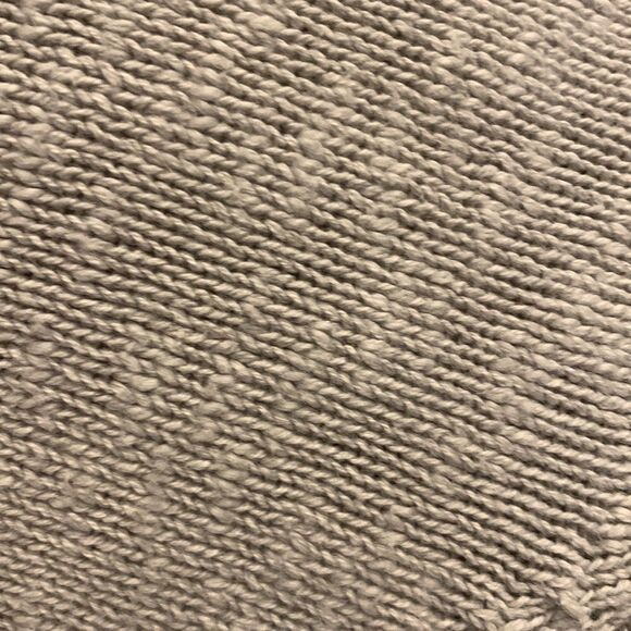 Size 3 gray crewneck lightweight sweater - Picture 6 of 7